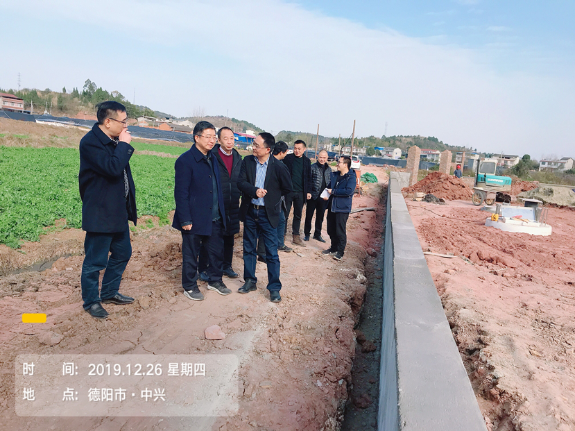 市委常委、政法委書記周新對城鎮(zhèn)污水打包項目展開督查