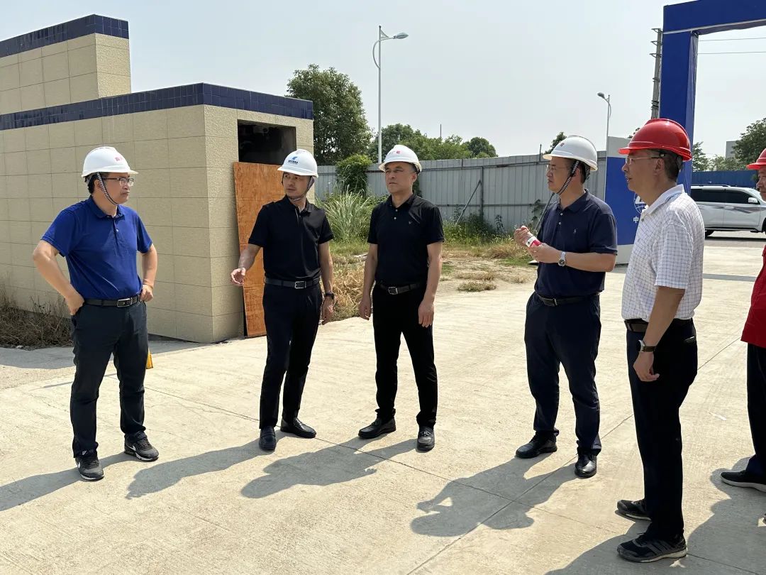 搶進度 抓安全——德陽發(fā)展集團黨委副書記、總經(jīng)理張銳帶隊調研產(chǎn)投集團安全生產(chǎn)工作